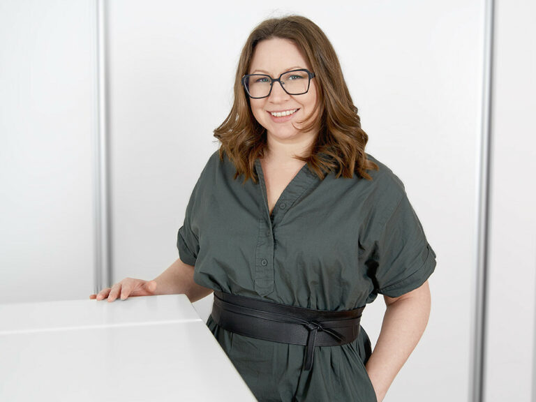 Porträt von Lisa Büdel